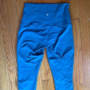 Lululemon Scallop Hem Crop Leggings